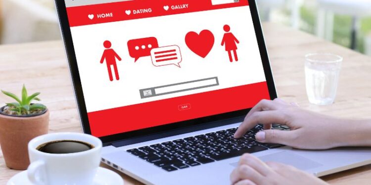 Wie sinnvoll ist Online-Dating und wie datet man online richtig?