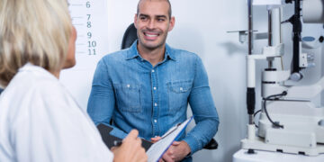 Augenlasern: Ein Überblick zu Risiken und Nebenwirkungen